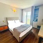 Ξενοδοχείο Marina 4*