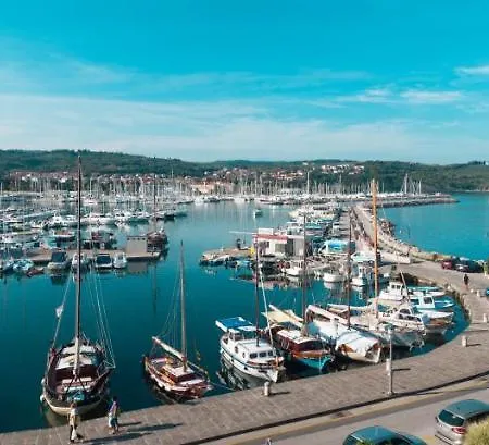 Marina Izola