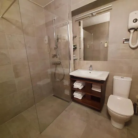 Marina Hotel 4*
