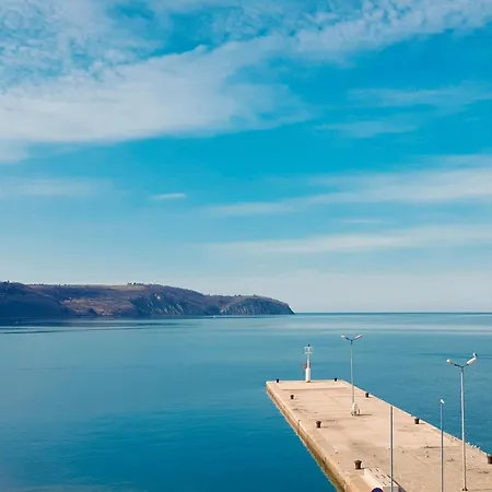 فندق Marina