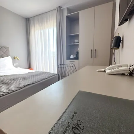 Marina Hotel