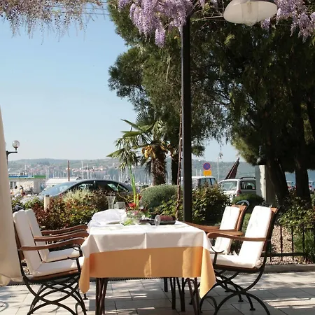 Hotel Marina